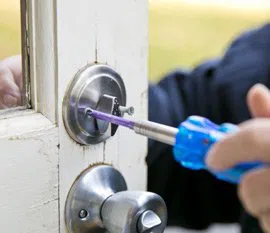 Smithville MO Locksmith Store Smithville, MO 816-313-8543 Smithville MO Locksmith Store Smithville, MO 816-313-8543 - 6-Lock-Change